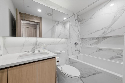 3201-4880 Lougheed Highway, Burnaby, BC 