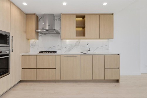 3201-4880 Lougheed Highway, Burnaby, BC 