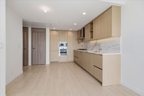 3201-4880 Lougheed Highway, Burnaby, BC 