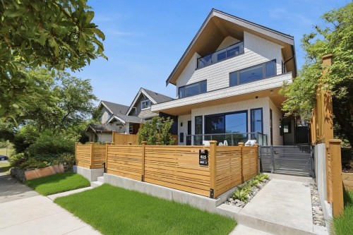 1-625 24Th Avenue E, Vancouver, BC 