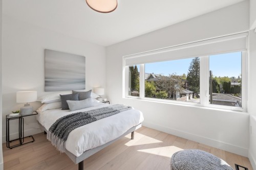 1-625 24Th Avenue E, Vancouver, BC 