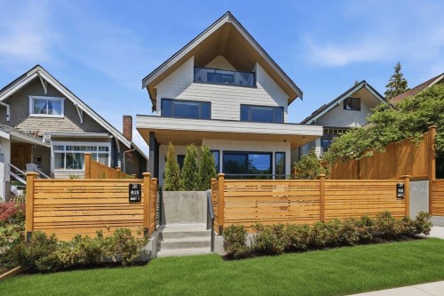 1-625 24Th Avenue E, Vancouver, BC 