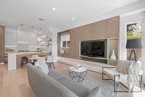 1-625 24Th Avenue E, Vancouver, BC 