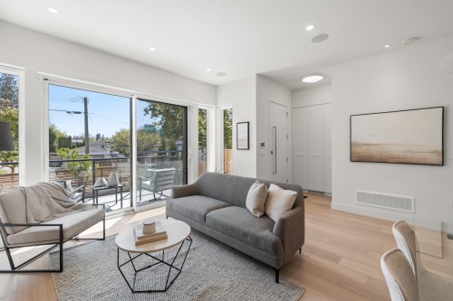 1-625 24Th Avenue E, Vancouver, BC 