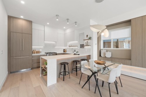 1-625 24Th Avenue E, Vancouver, BC 