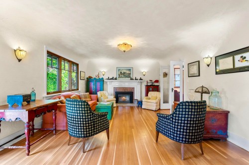 445 Oxley Street N, West Vancouver, BC 