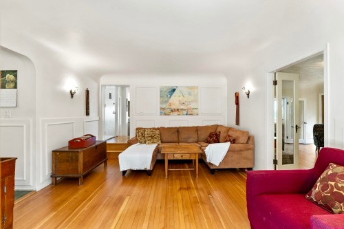 445 Oxley Street N, West Vancouver, BC 