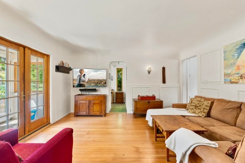 445 Oxley Street N, West Vancouver, BC 