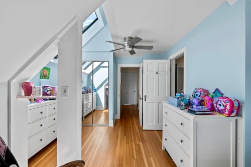 445 Oxley Street N, West Vancouver, BC 