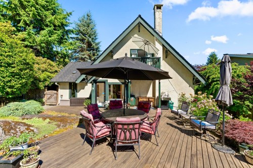 445 Oxley Street N, West Vancouver, BC 