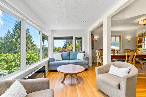 445 Oxley Street N, West Vancouver, BC 
