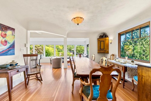 445 Oxley Street N, West Vancouver, BC 