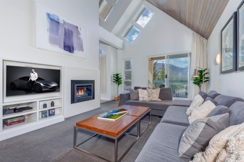 204-4865 Painted Cliff Road  Whistler, BC V0N 1B4