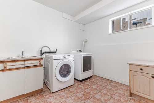 5843 Carson Street, Burnaby, BC 