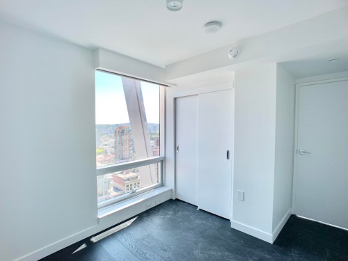 1111 Richards, Vancouver, BC 