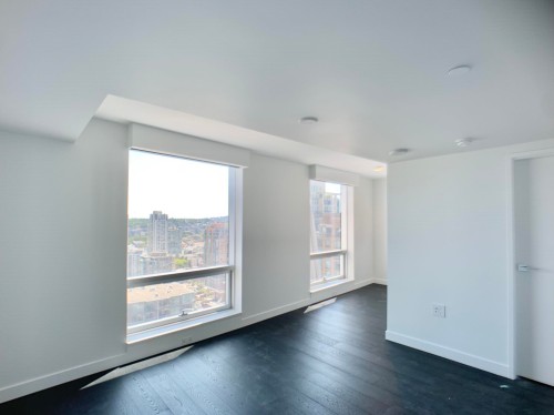 1111 Richards, Vancouver, BC 