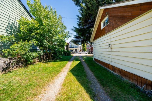 715 Roderick Avenue, Coquitlam, BC 