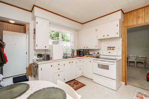 715 Roderick Avenue, Coquitlam, BC 