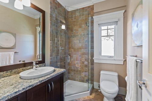 2495 33Rd Avenue W, Vancouver, BC 