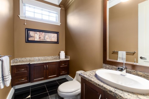2495 33Rd Avenue W, Vancouver, BC 