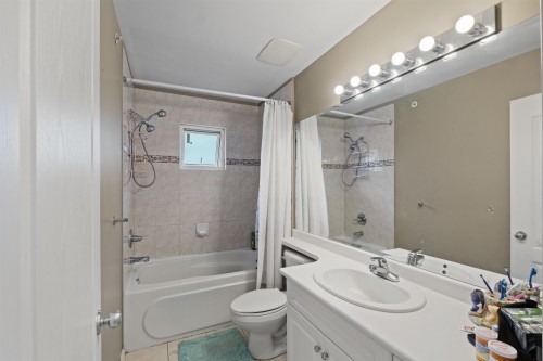 416 Keith Road W, North Vancouver, BC 