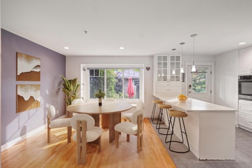 416 Keith Road W, North Vancouver, BC 