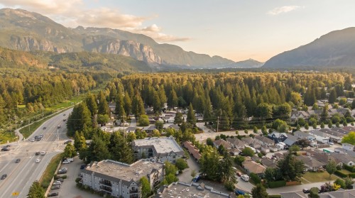 C306-40140 Willow Crescent, Squamish, BC 