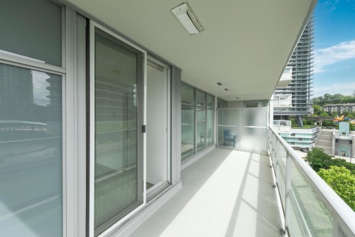 1006-2289 Yukon Crescent, Burnaby, BC - Outdoor With Balcony With Exterior