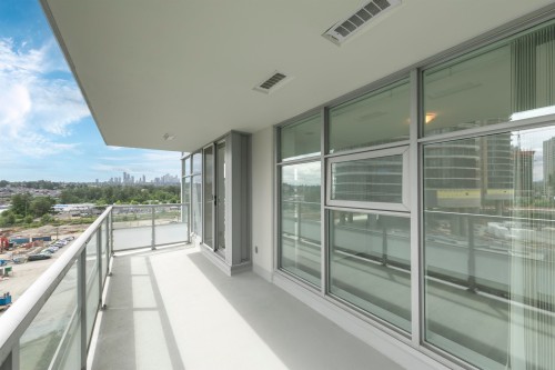 1006-2289 Yukon Crescent, Burnaby, BC - Outdoor With Balcony With Exterior