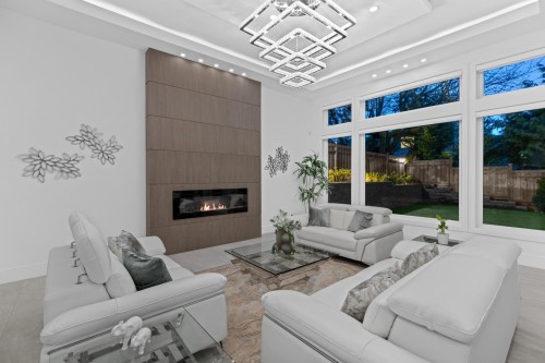 929 Canyon Boulevard, North Vancouver, BC 