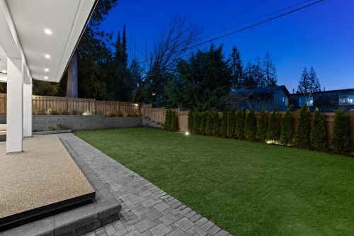 929 Canyon Boulevard, North Vancouver, BC 