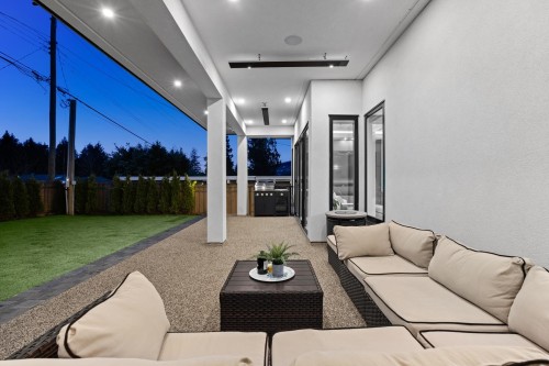 929 Canyon Boulevard, North Vancouver, BC 