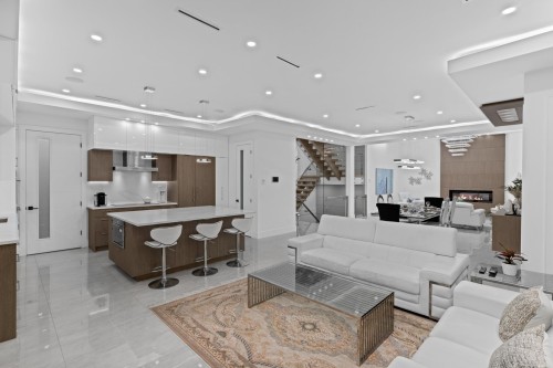929 Canyon Boulevard, North Vancouver, BC 