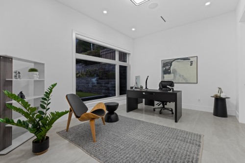 929 Canyon Boulevard, North Vancouver, BC 