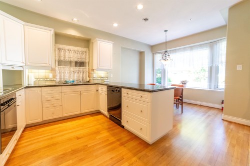 2849 35Th Avenue W, Vancouver, BC 