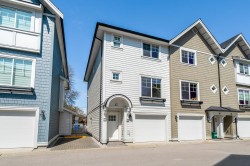 17-9211 Mckim Way  Richmond, BC V6X 0T1