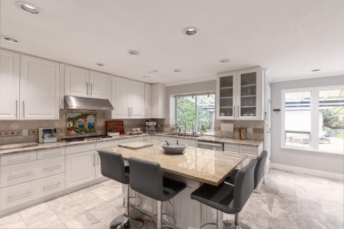 3557 36Th Avenue W, Vancouver, BC - Indoor