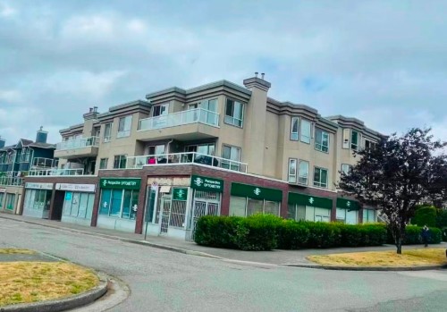 302-2288 Newport Avenue  Vancouver, BC V5P 2J2