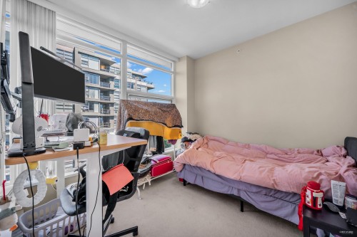1007-9222 University Crescent, Burnaby, BC - Indoor Photo Showing Bedroom