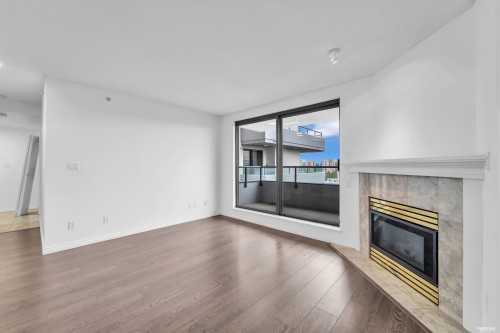 1106-6611 Cooney Road  Richmond, BC V6Y 4C5