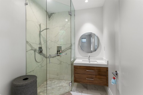 1341 Matthews Avenue, Vancouver, BC 