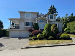 4920 Sardis Crescent Burnaby, BC V5H 3K3