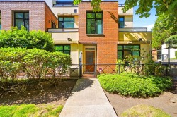 114-8 Renaissance Square New Westminster, BC V3M 7A9