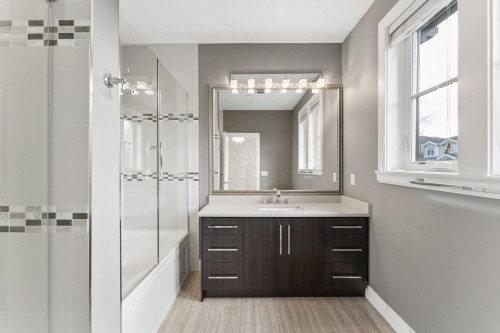 3233 Grant Street, Vancouver, BC 