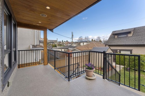 3233 Grant Street, Vancouver, BC 