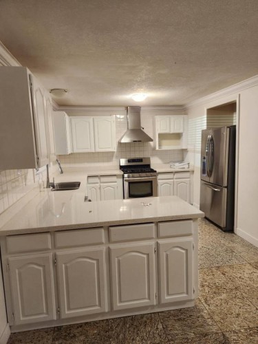322 Mariner Way, Coquitlam, BC 