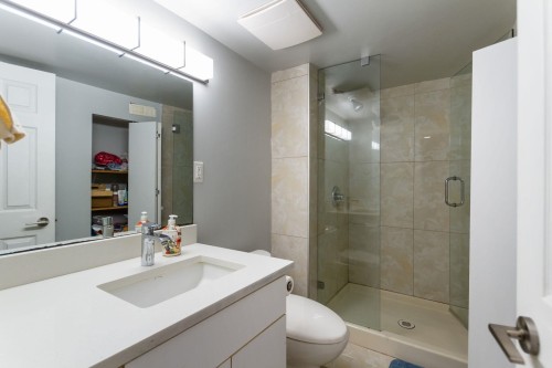 7643 Selkirk Street, Vancouver, BC 