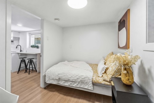 3534 17Th Avenue W, Vancouver, BC 