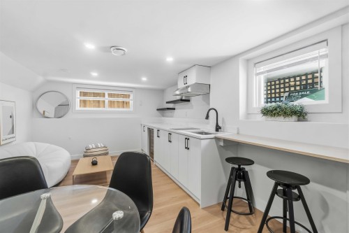 3534 17Th Avenue W, Vancouver, BC 