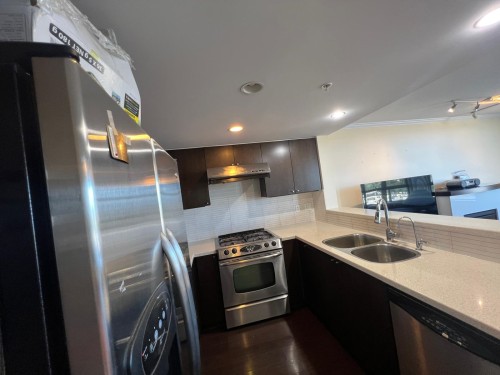 1202-8160 Lansdowne Road, Richmond, BC 